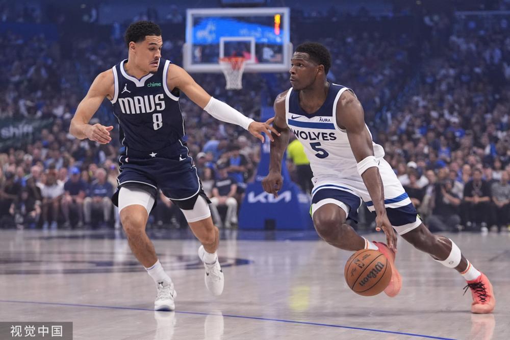 浓墨重彩的 浓墨重彩的